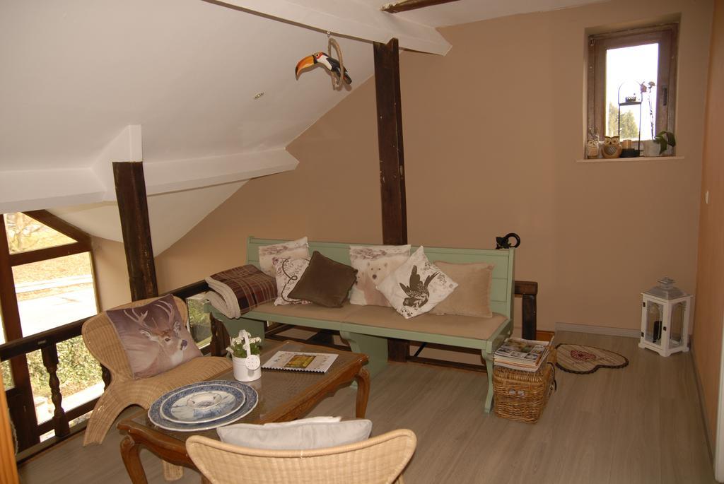 Le Clos Arboré  Libramont-Chevigny Extérieur photo